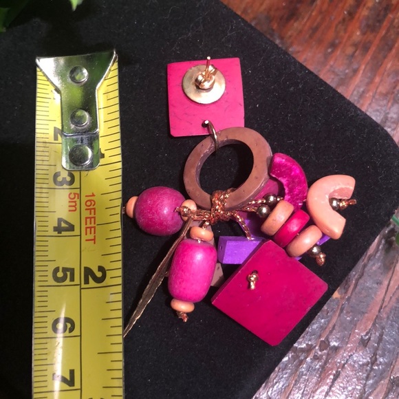 Hot Color Pierced Earrings Wooden Multi Shape Beads Gold Tone Accents - Picture 4 of 4